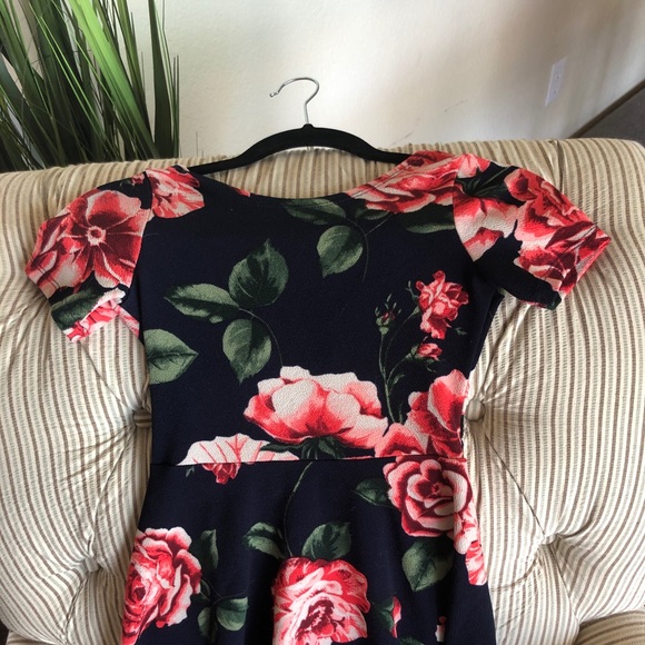 Five Loaves Two Fish size 8 5 loaves 2 Fish - Picture 2 of 8